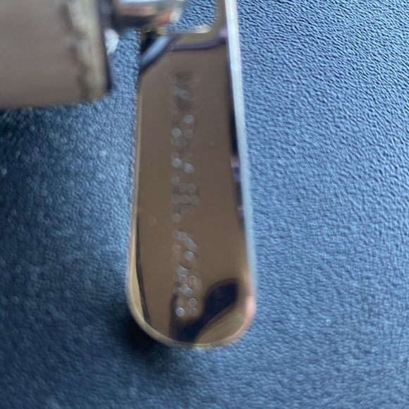 Micheal Kors large wallet - Picture 3 of 4